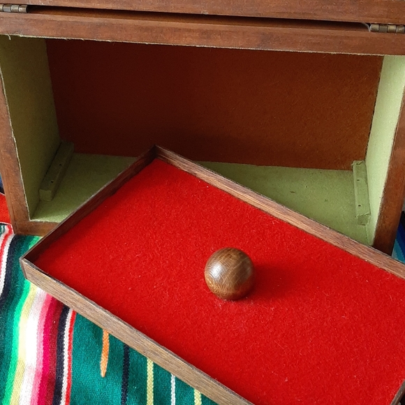 Vintage handmade multi wood box hidden bottom - Picture 12 of 14